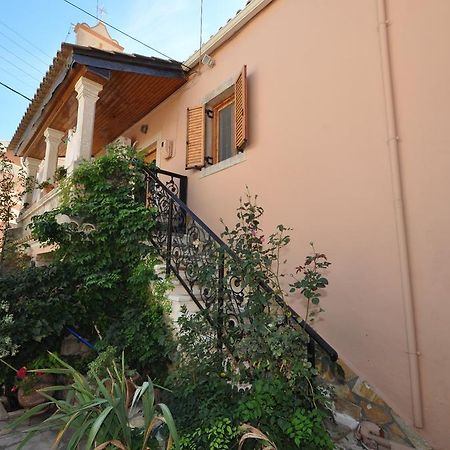 Villa Makrades 帕莱欧卡斯提撒 外观 照片
