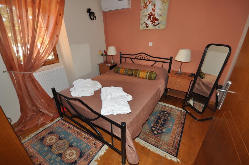 Villa Makrades 帕莱欧卡斯提撒 外观 照片